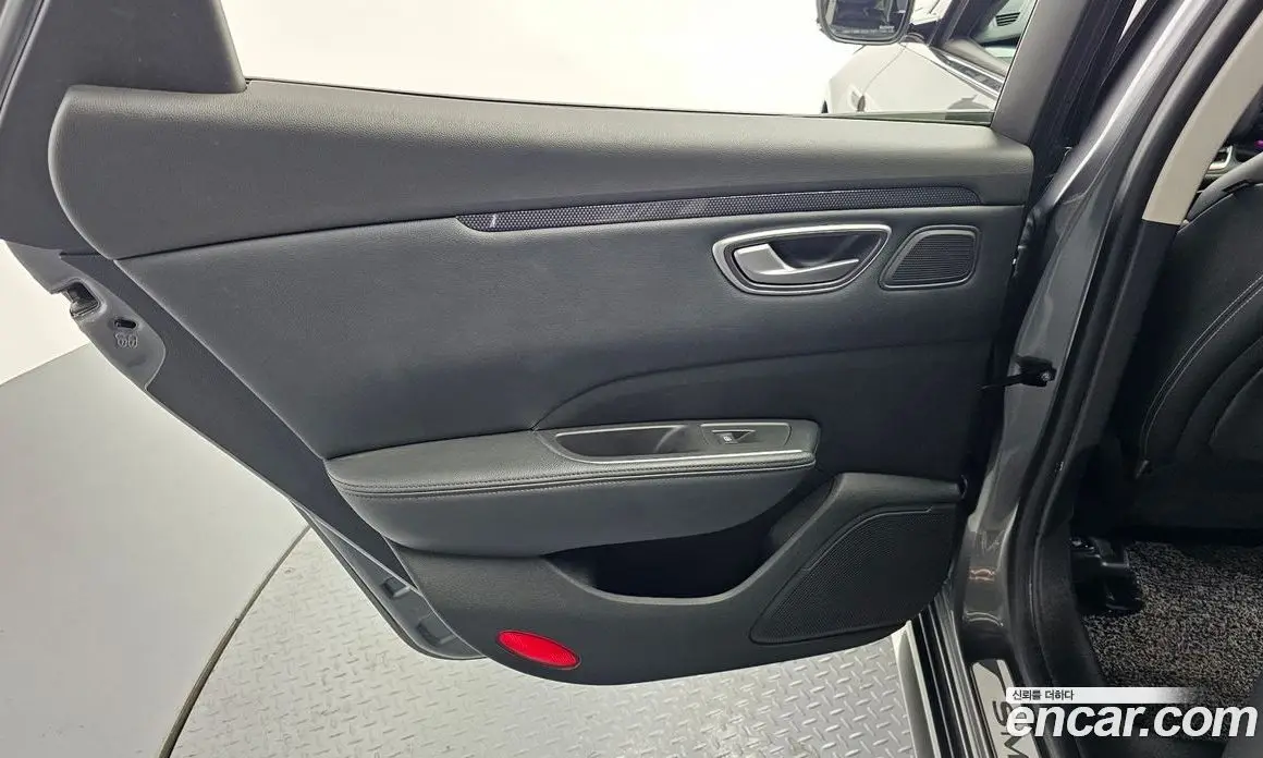 Renault (Samsung) SM6 2018 2.0 автомат (гидро), фото 15 Renault (Samsung) SM6 2018 2.0 автомат (гидро), фото 15
