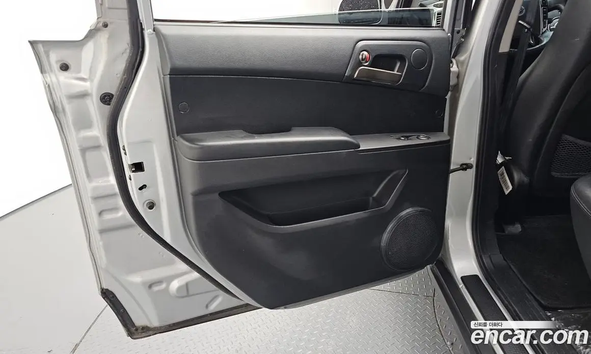 SsangYong Korando 2014 2.0 автомат (гидро), фото 15