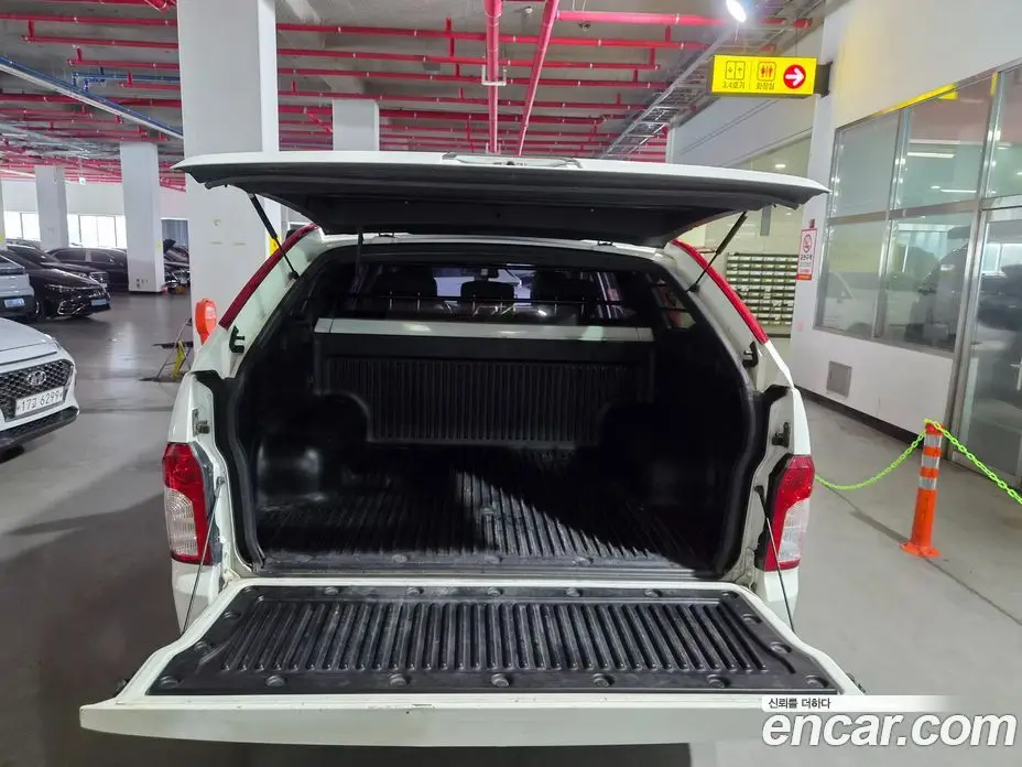 SsangYong Korando 2015 2.0 автомат (гидро), фото 13