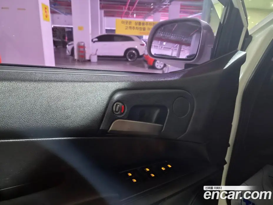 SsangYong Korando 2015 2.0 автомат (гидро), фото 18