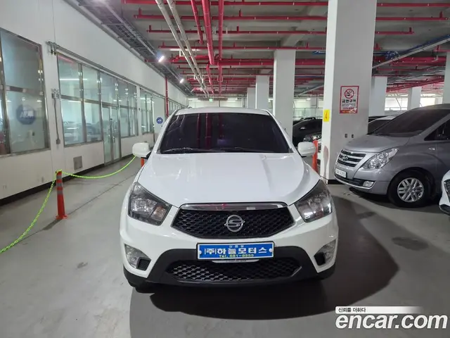 SsangYong Korando 2015 2.0 автомат (гидро), миниатюра 3
