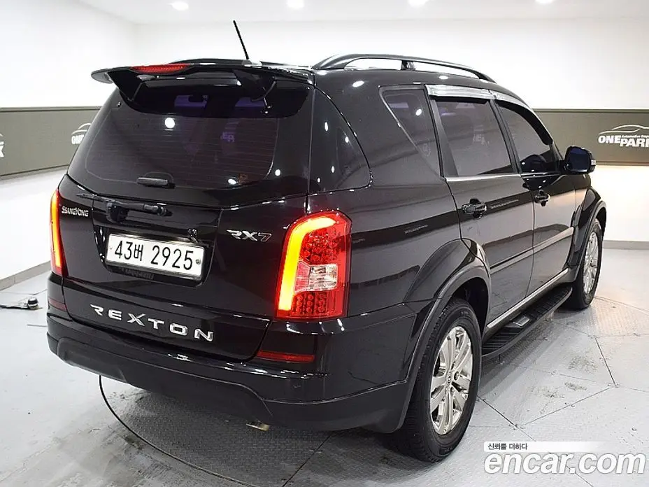 SsangYong Rexton 2014 2.0 автомат (гидро), фото 3 SsangYong Rexton 2014 2.0 автомат (гидро), фото 3