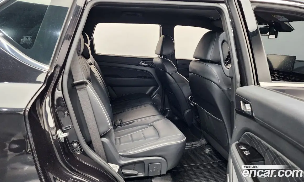 SsangYong Rexton 2023 2.2 автомат (гидро), фото 17