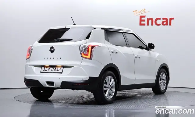 SsangYong TIBOLI 2015 1.6 автомат (гидро), миниатюра 2