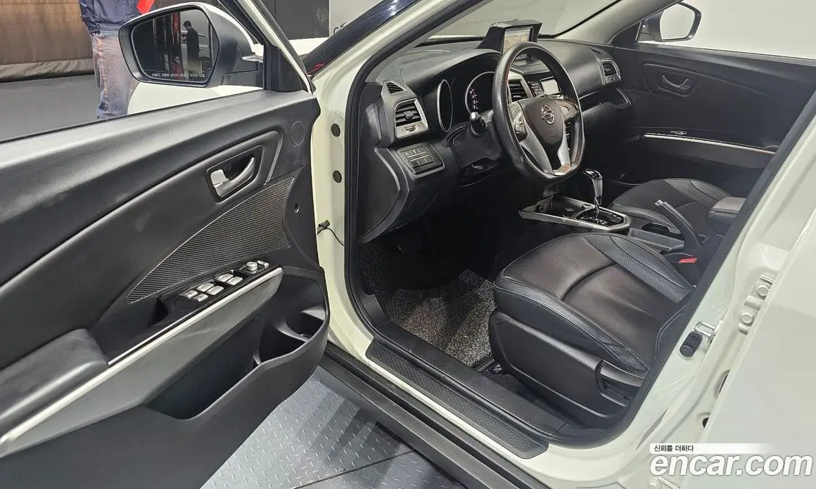 SsangYong TIBOLI 2015 1.6 автомат (гидро), фото 13