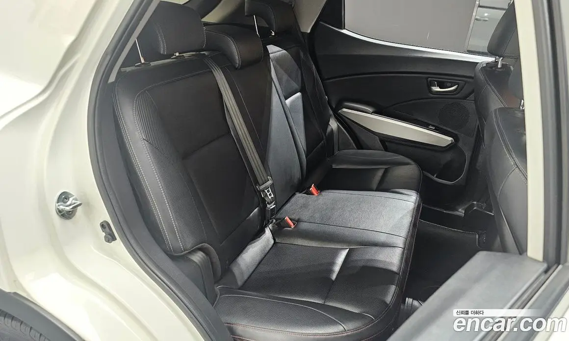 SsangYong TIBOLI 2015 1.6 автомат (гидро), фото 17