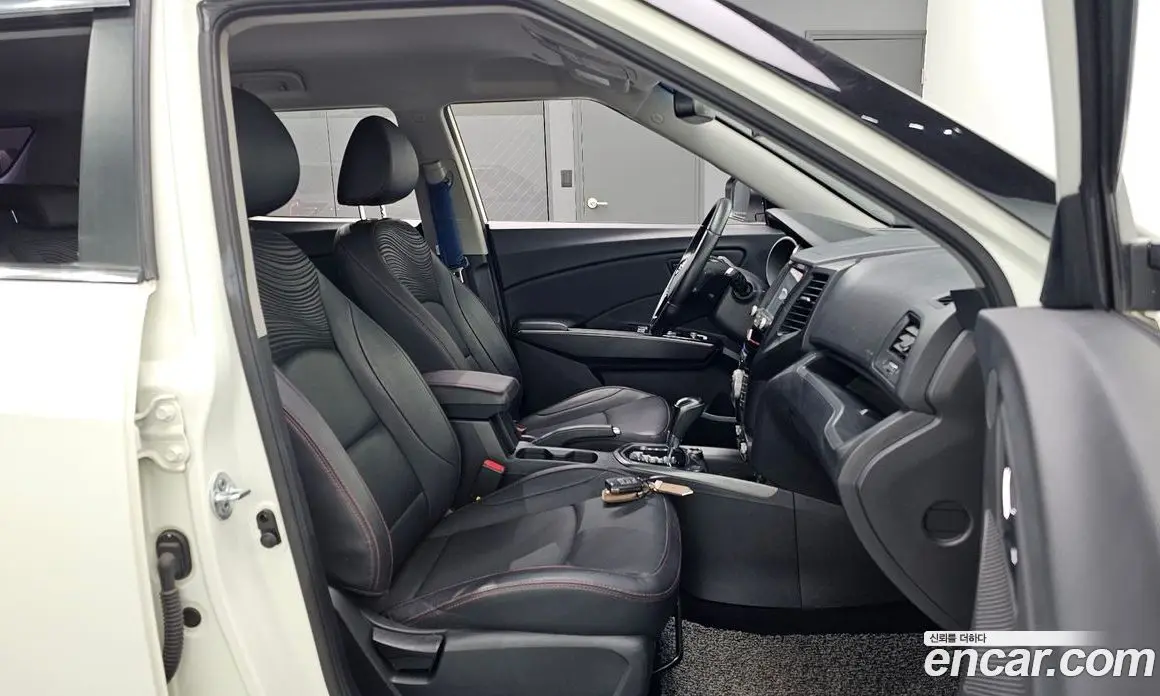 SsangYong TIBOLI 2017 1.6 автомат (гидро), фото 18