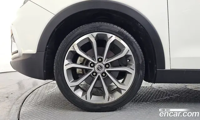 SsangYong TIBOLI 2017 1.6 автомат (гидро), миниатюра 5