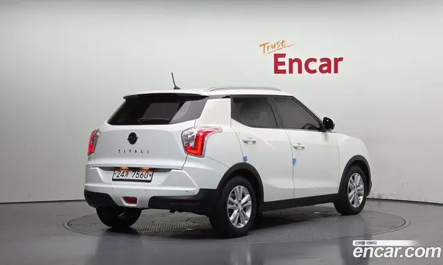 SsangYong TIBOLI 2017 1.6 автомат (гидро), миниатюра 2