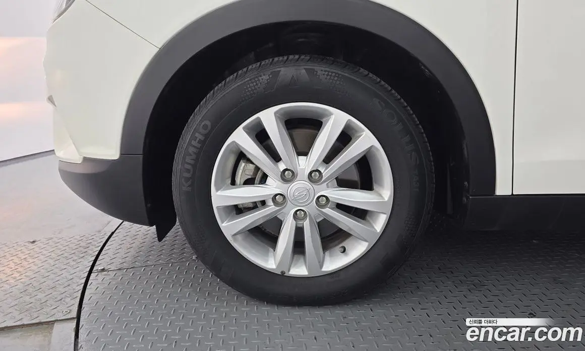 SsangYong TIBOLI 2017 1.6 автомат (гидро), фото 5