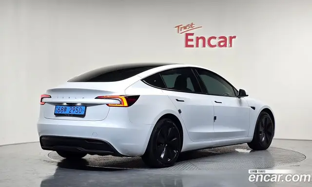 Tesla Model 3 2024 0.2 автомат (гидро), миниатюра 1
