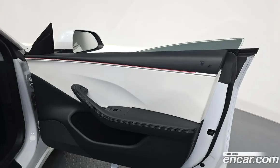 Tesla Model 3 2024 0.2 автомат (гидро), фото 13