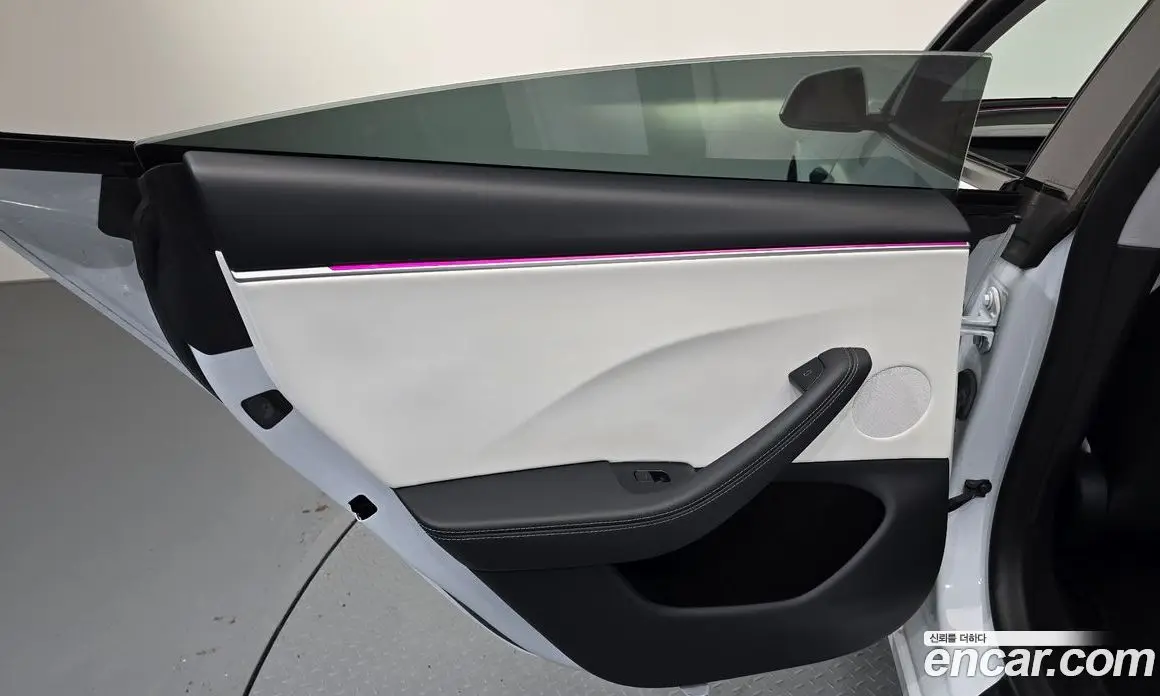 Tesla Model 3 2024 0.2 автомат (гидро), фото 14