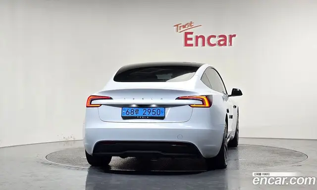 Tesla Model 3 2024 0.2 автомат (гидро), миниатюра 3
