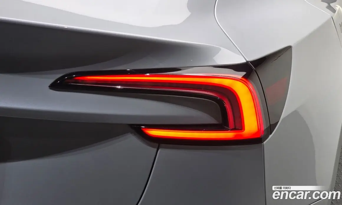 Tesla Model 3 2024 0.2 автомат (гидро), фото 8