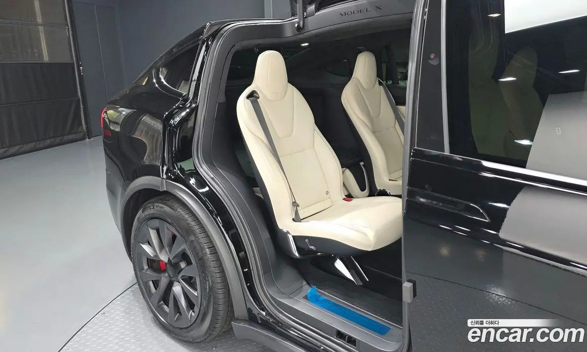 Tesla Model X 2024 0.3 автомат (гидро), фото 18 Tesla Model X 2024 0.3 автомат (гидро), фото 18