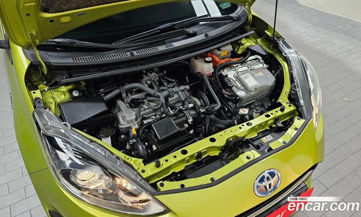 Toyota Prius 2018 1.5 автомат (гидро), фото 5