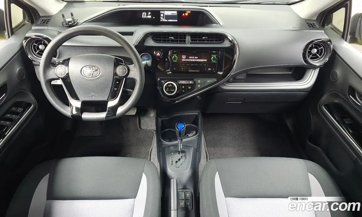 Toyota Prius 2018 1.5 автомат (гидро), фото 9