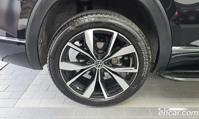 Volkswagen Atlas 2025 2.0 автомат (гидро), миниатюра 5