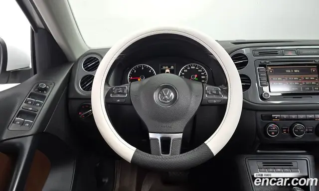 Volkswagen Tiguan 2016 2.0 автомат (гидро), миниатюра 12