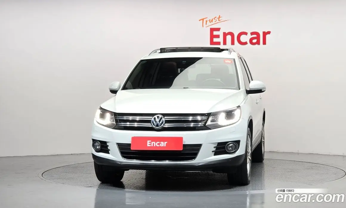 Volkswagen Tiguan 2016 2.0 автомат (гидро), фото 3 Volkswagen Tiguan 2016 2.0 автомат (гидро), фото 3