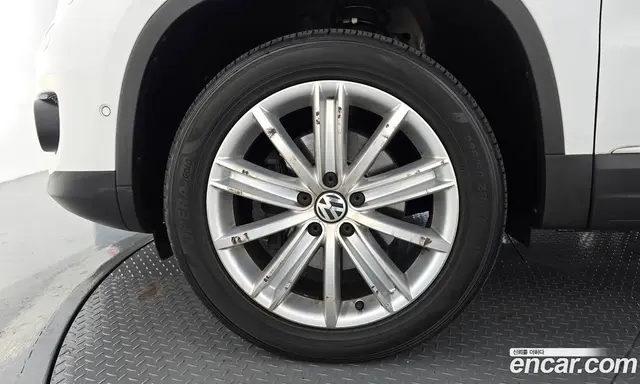 Volkswagen Tiguan 2016 2.0 автомат (гидро), миниатюра 5 Volkswagen Tiguan 2016 2.0 автомат (гидро), миниатюра 5