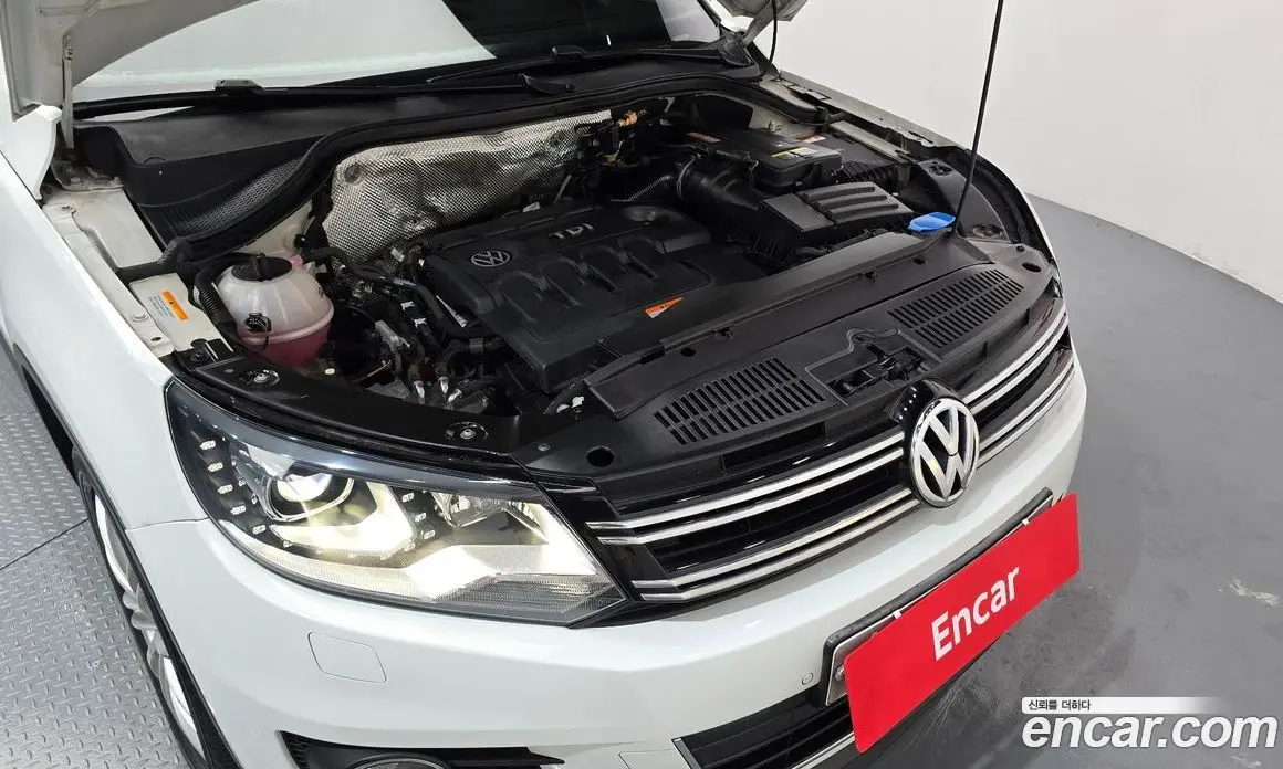 Volkswagen Tiguan 2016 2.0 автомат (гидро), фото 6 Volkswagen Tiguan 2016 2.0 автомат (гидро), фото 6