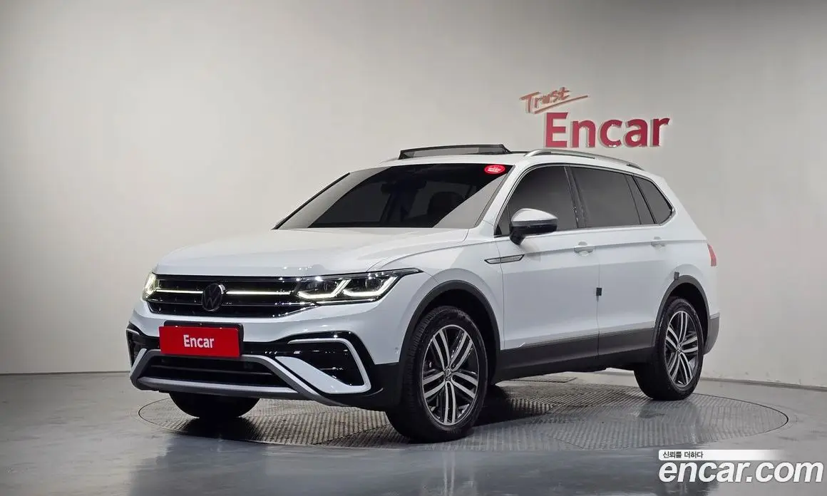 Volkswagen Tiguan 2022 2.0 автомат (гидро), фото 1 Volkswagen Tiguan 2022 2.0 автомат (гидро), фото 1