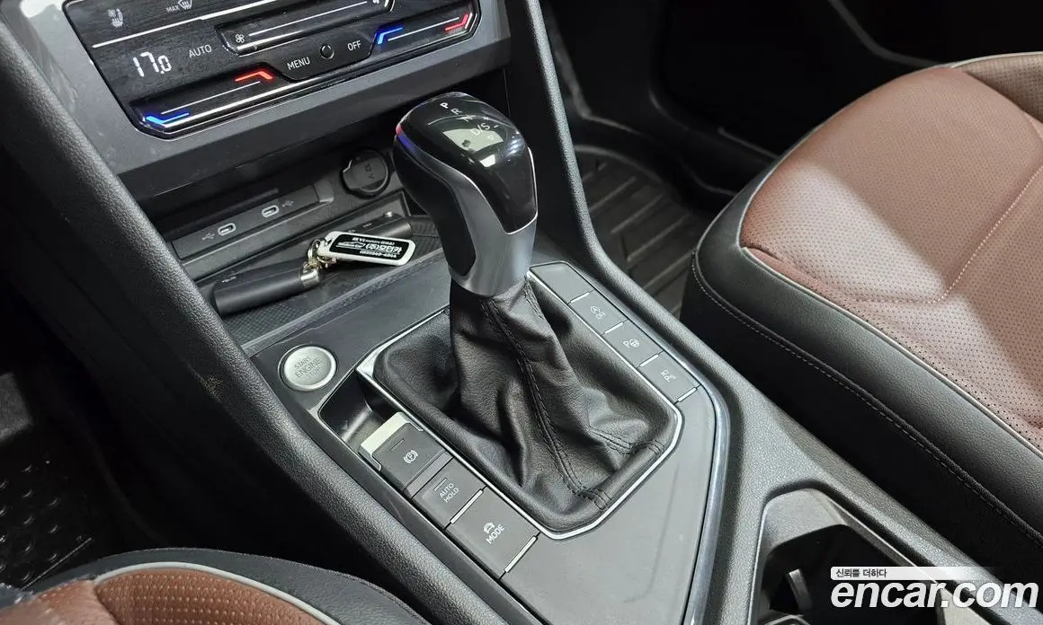 Volkswagen Tiguan 2022 2.0 автомат (гидро), фото 12 Volkswagen Tiguan 2022 2.0 автомат (гидро), фото 12