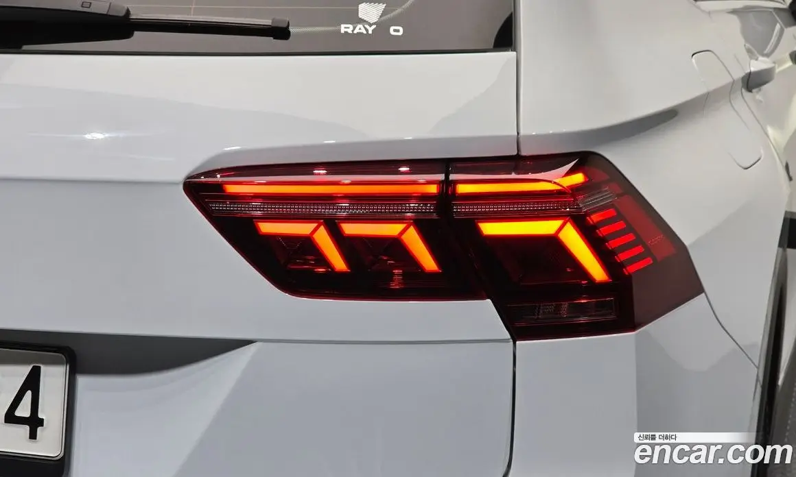 Volkswagen Tiguan 2022 2.0 автомат (гидро), фото 9 Volkswagen Tiguan 2022 2.0 автомат (гидро), фото 9