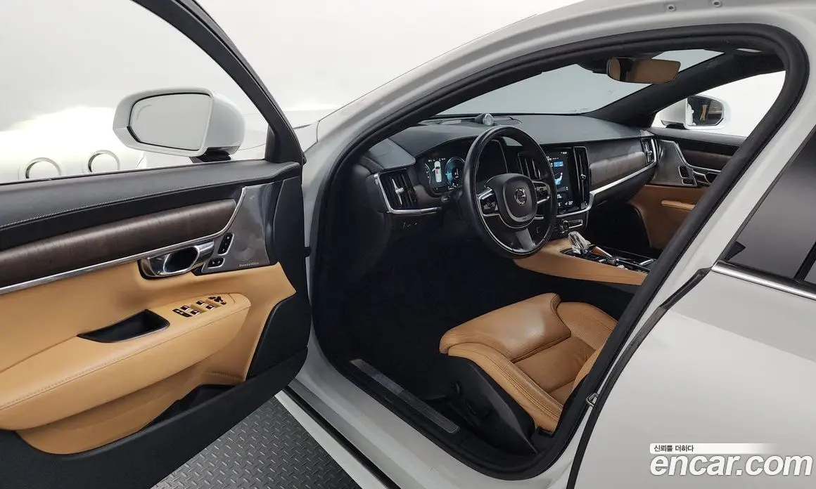 Volvo S90 2021 2.0 автомат (гидро), фото 13 Volvo S90 2021 2.0 автомат (гидро), фото 13