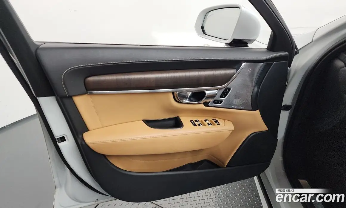 Volvo S90 2021 2.0 автомат (гидро), фото 14 Volvo S90 2021 2.0 автомат (гидро), фото 14