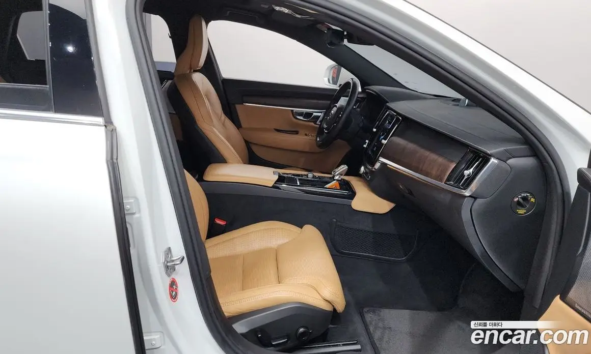 Volvo S90 2021 2.0 автомат (гидро), фото 16 Volvo S90 2021 2.0 автомат (гидро), фото 16
