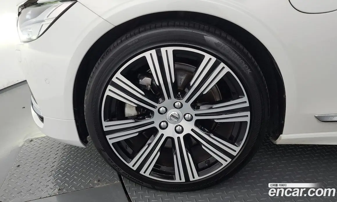 Volvo S90 2021 2.0 автомат (гидро), фото 5 Volvo S90 2021 2.0 автомат (гидро), фото 5