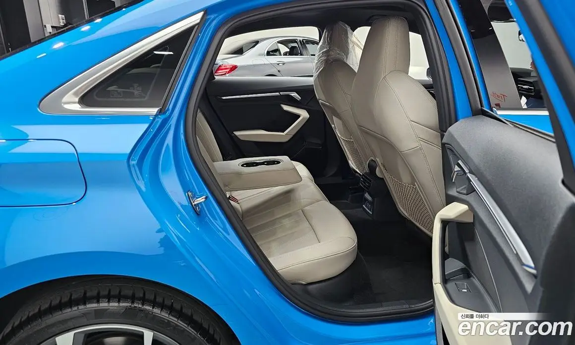 Audi A3 2024 2.0 автомат (гидро), фото 17