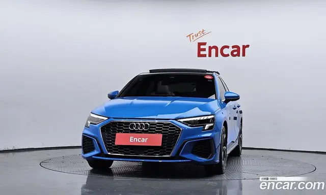 Audi A3 2024 2.0 автомат (гидро), миниатюра 3