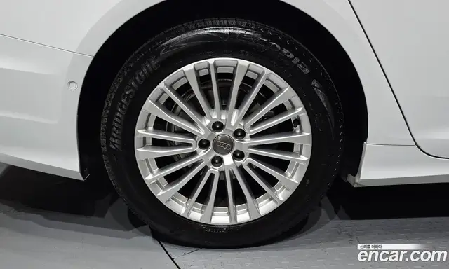 Audi A6 2020 2.0 автомат (гидро), миниатюра 5