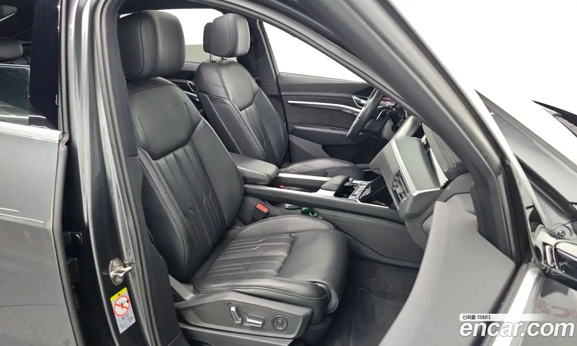 Audi e-tron 2021 0.2 автомат (гидро), фото 17