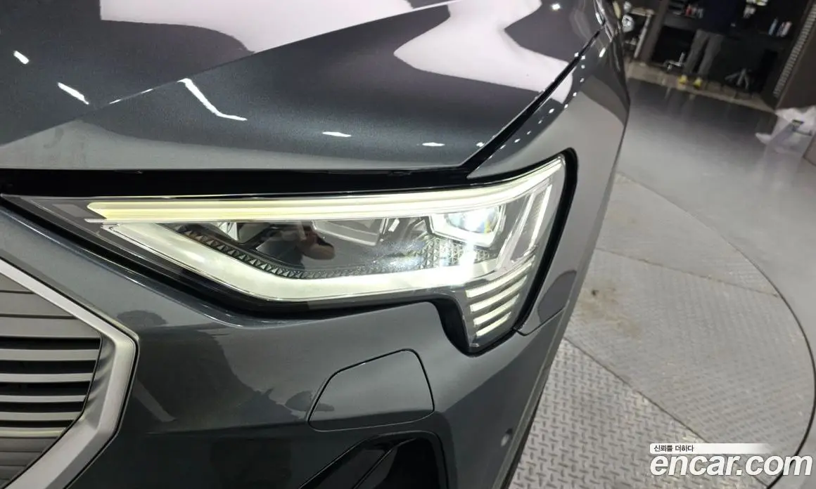 Audi e-tron 2021 0.2 автомат (гидро), фото 8