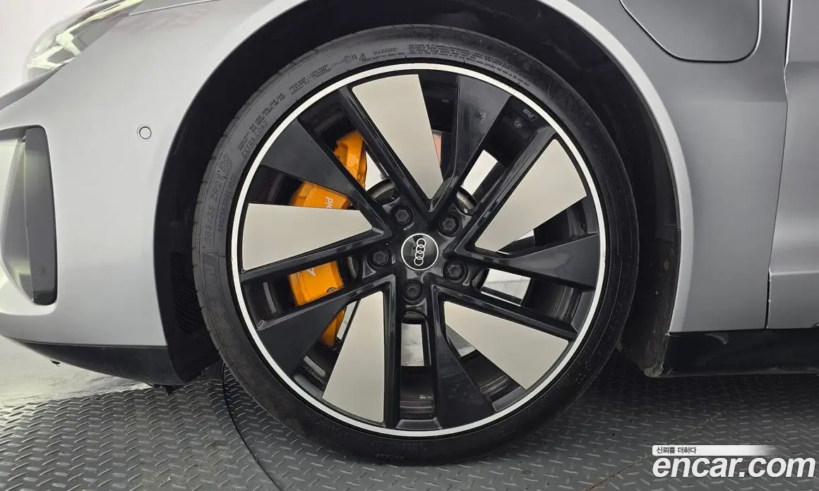 Audi e-tron GT 2021 0.1 автомат (гидро), фото 4