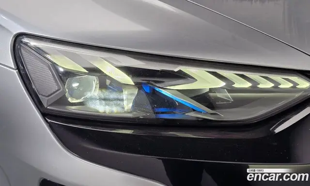 Audi e-tron GT 2021 0.1 автомат (гидро), миниатюра 7