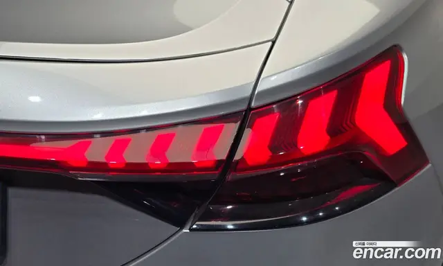 Audi e-tron GT 2021 0.1 автомат (гидро), миниатюра 8