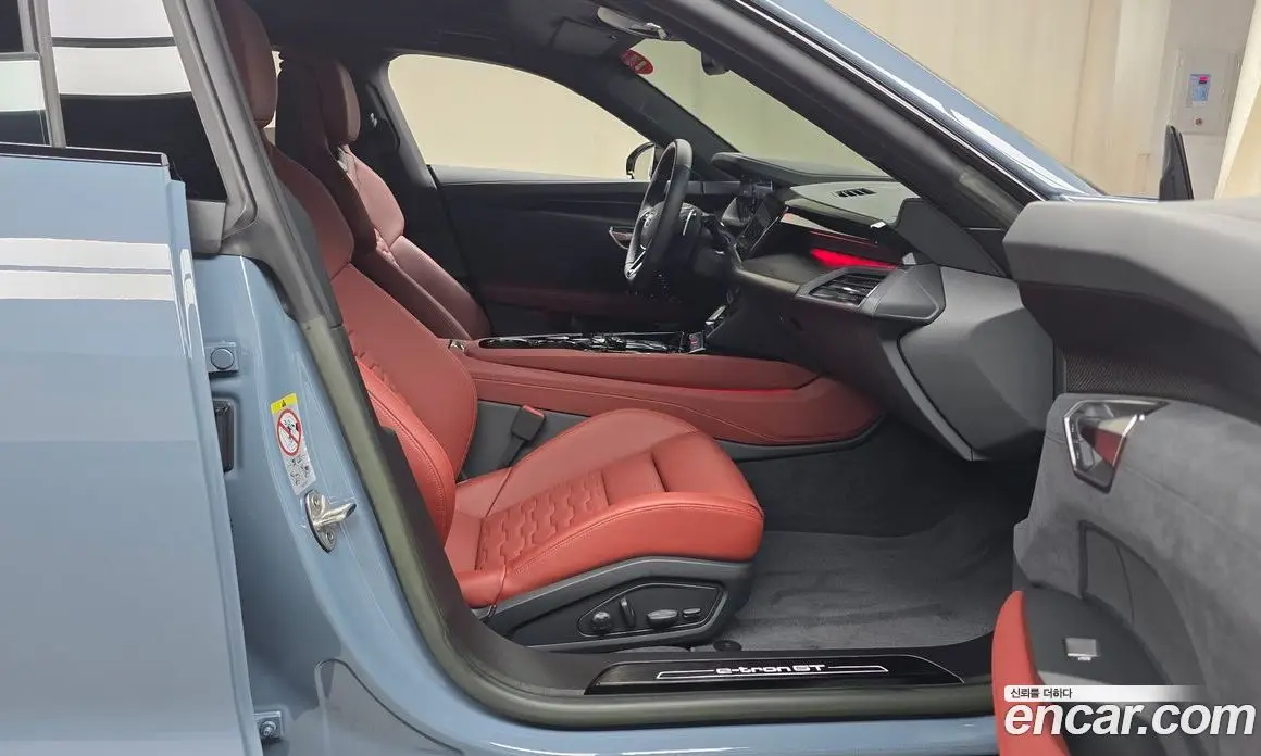 Audi e-tron GT 2022 0.1 автомат (гидро), фото 16 Audi e-tron GT 2022 0.1 автомат (гидро), фото 16