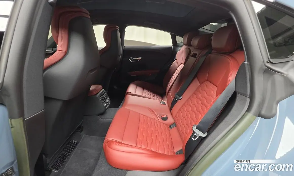 Audi e-tron GT 2022 0.1 автомат (гидро), фото 18 Audi e-tron GT 2022 0.1 автомат (гидро), фото 18