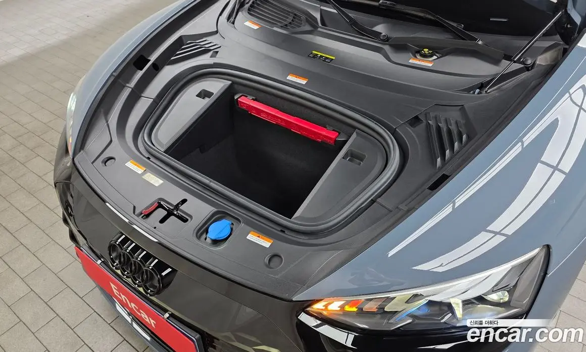 Audi e-tron GT 2022 0.1 автомат (гидро), фото 6 Audi e-tron GT 2022 0.1 автомат (гидро), фото 6