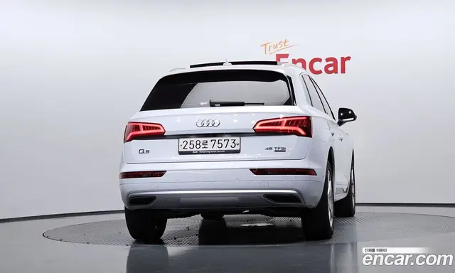 Audi Q5 2020 2.0 автомат (гидро), миниатюра 4