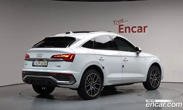 Audi Q5, 2021, 124 814 км