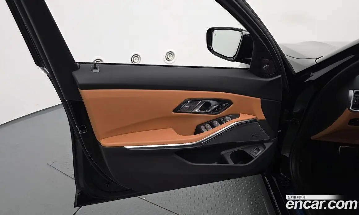 BMW 3 серия 2024 2.0 автомат (гидро), фото 14