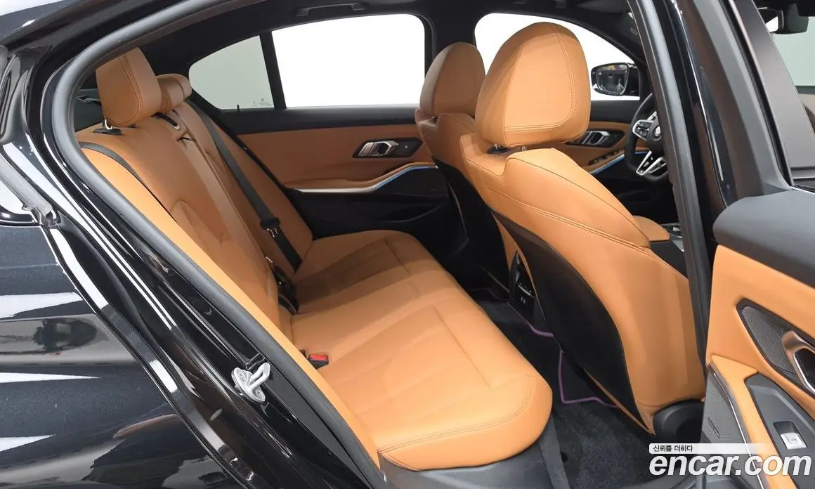 BMW 3 серия 2024 2.0 автомат (гидро), фото 16