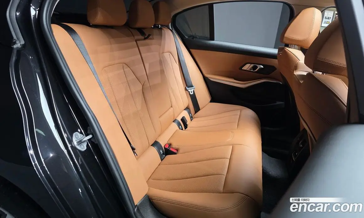 BMW 3 серия 2025 2.0 автомат (гидро), фото 18 BMW 3 серия 2025 2.0 автомат (гидро), фото 18